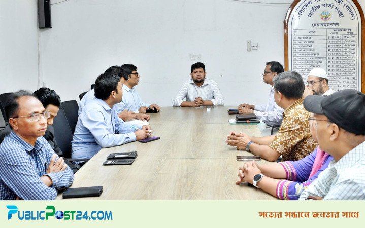 পরাজিত শক্তির ষড়যন্ত্রের বিরুদ্ধে সোচ্চার থাকতে হবে