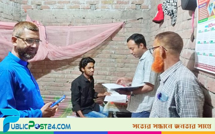 রাতে বাড়ি বাড়ি গিয়ে শিক্ষার্থীদের পড়ালেখার খোঁজ নিচ্ছেন গাংনীর ইউএনও