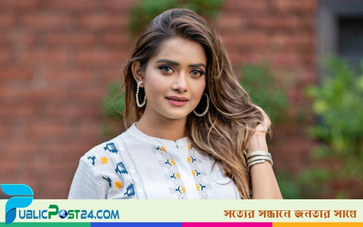 বাবাকে নিয়ে আবেগঘন পোস্ট তানজিন তিশার