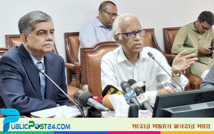 শপথের পর শিক্ষা মন্ত্রণালয়ে সি আর আবরার