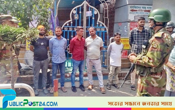ঢামেকে দালাল বিরোধী অভিযান পরিচালনা করছে সেনাবাহিনী