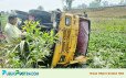 হিলিতে তেলবাহী লরি খাদে পড়ে নিহত ২